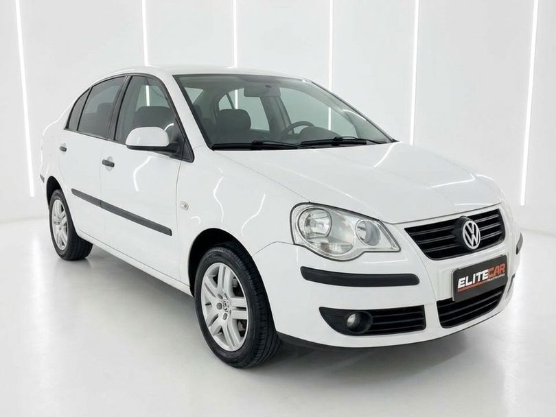 VolksWagen Polo Sedan 1.6 Mi Total Flex 8V 4p