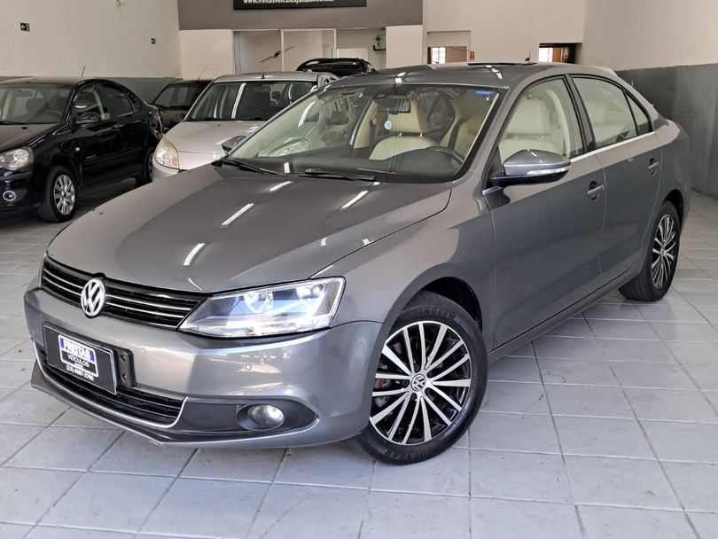 VolksWagen JETTA Highline 2.0 TSI 16V 4p Tiptronic