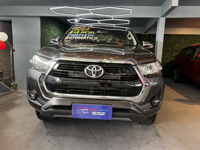 TOYOTA 2.8 D-4D TURBO DIESEL CD SRV 4X4 AUTOMÁTICO