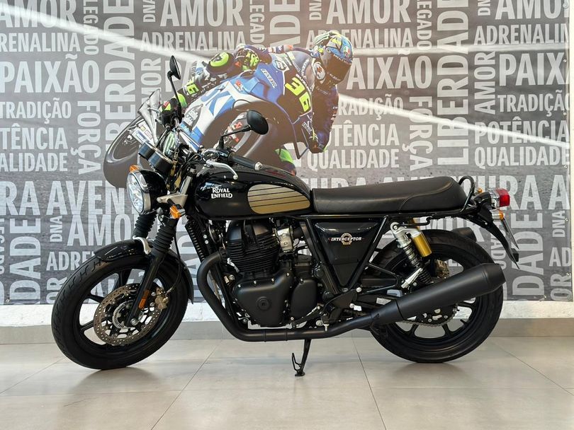 Royal Enfield Interceptor 650 Custom 