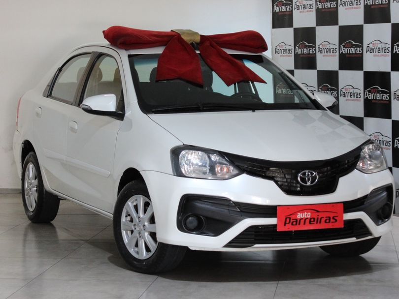 Toyota ETIOS X Plus 1.5 Flex 16V 5p Mec.