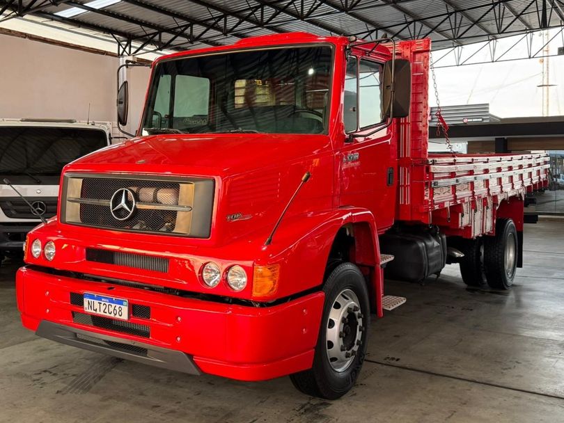 MERCEDES-BENZ L-1318 2p (diesel)