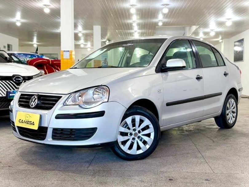 VolksWagen Polo Sedan 1.6 Mi Total Flex 8V 4p
