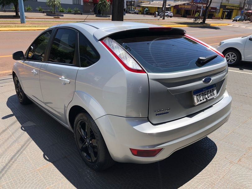 Ford Focus 2.0 16V/SE/SE Plus Flex 5p Aut.