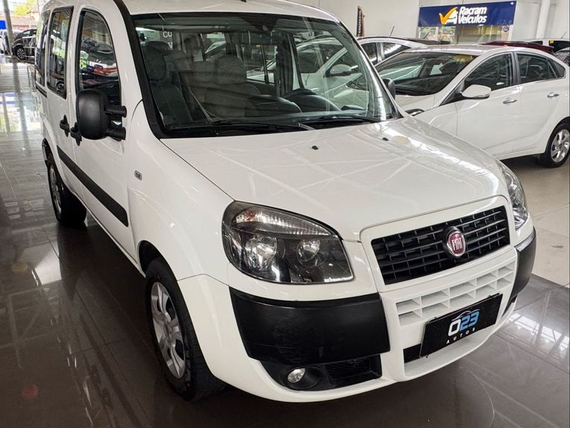 Fiat Doblo ESSENCE 1.8 Flex 16V 5p