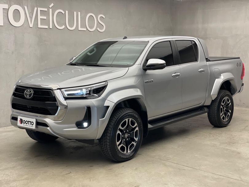 Toyota Hilux CD SRX Plus 4x4 2.8 TDI Die. Aut.