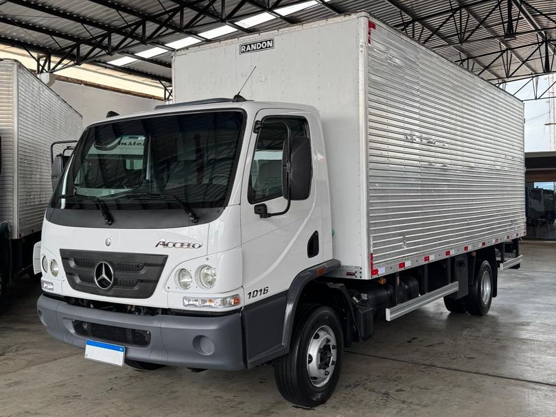 MERCEDES-BENZ Accelo 1016 2p (diesel) (E5)