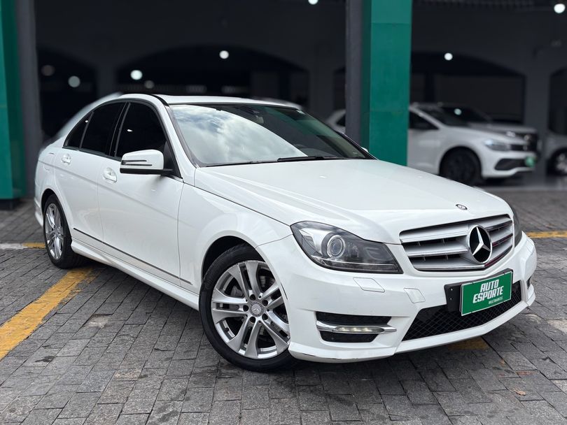 Mercedes C-200 CGI Avantgarde 1.8 16V 184cv Aut.