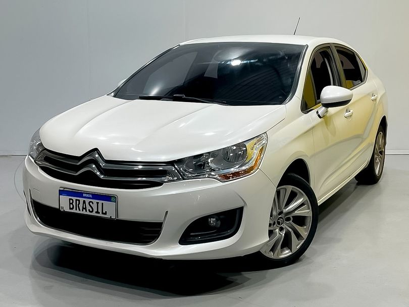 Citroën C4 LOUNGE Tendance 2.0 Flex 4p Aut.