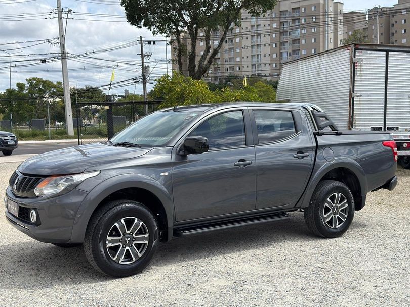 Mitsubishi L200 Triton Sport GLS 2.4 CD Diesel Aut.