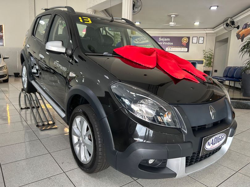 Renault SANDERO STEPWAY Hi-Flex 1.6 16V 5p Aut.