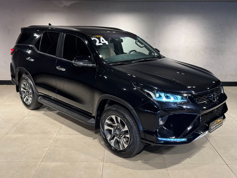 Toyota Hilux SW4 Diamond 2.8 TB 4x4 Die. Aut.