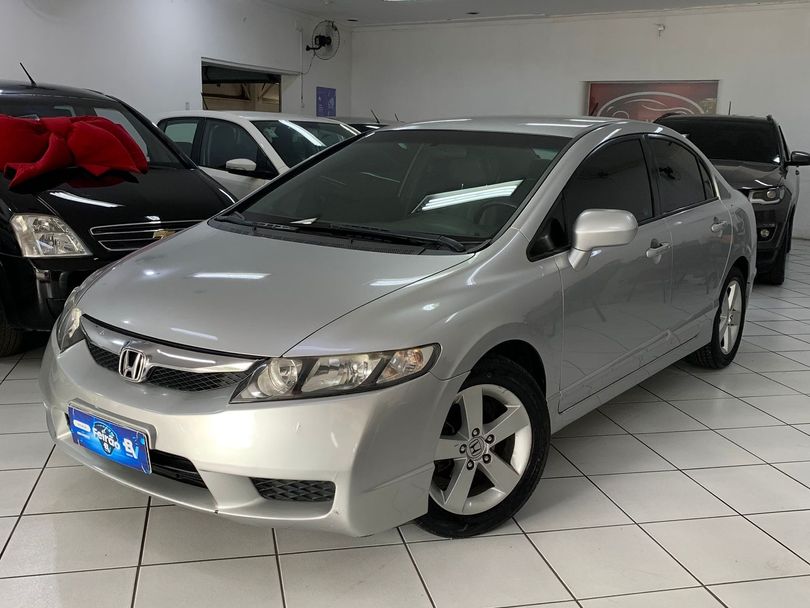 Honda Civic Sedan LXS 1.8/1.8 Flex 16V Aut. 4p