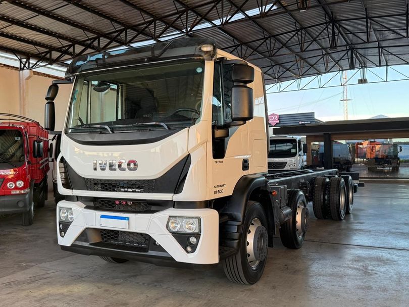 IVECO TECTOR 31-300 8x2 (diesel)(E5)