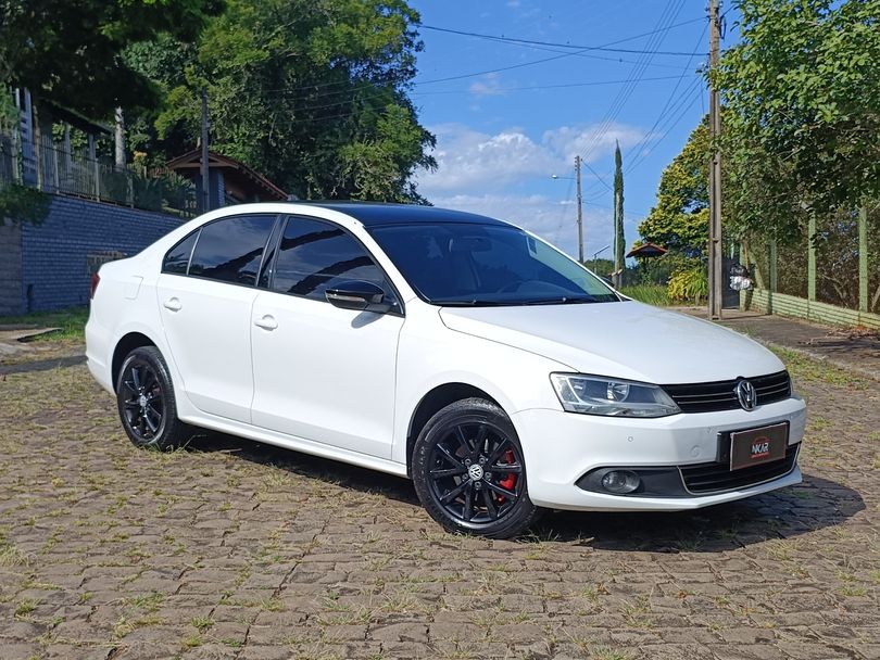 VolksWagen JETTA Comfortline 2.0 T.Flex 8V 4p Tipt.