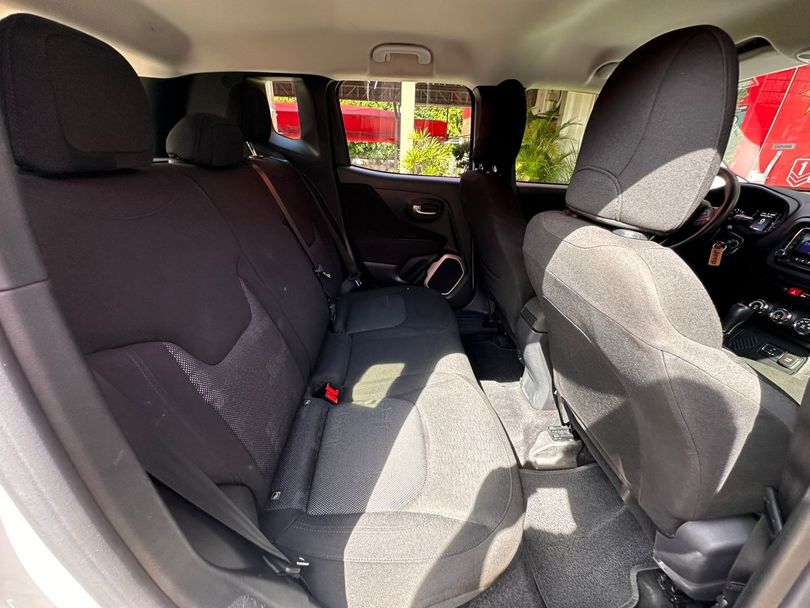 Jeep Renegade 1.8 4x2 Flex 16V Aut.