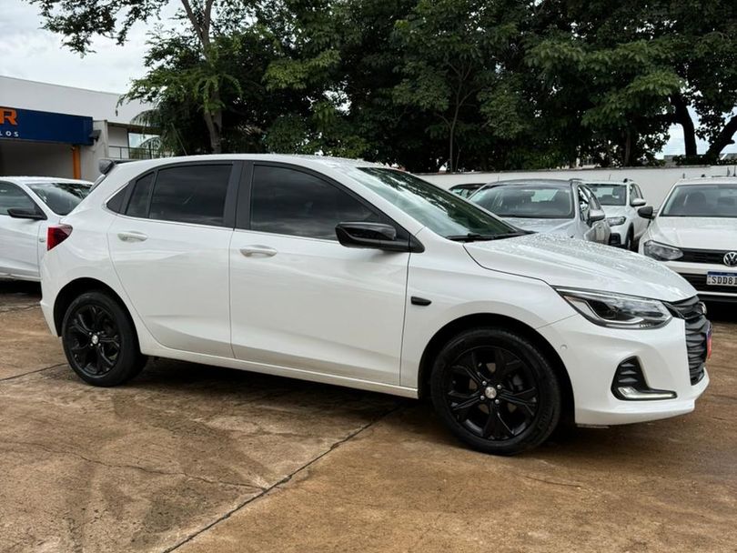 Chevrolet ONIX HATCH PREM. 1.0 12V TB Flex 5p Aut.