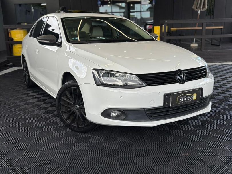 VolksWagen JETTA Highline 2.0 TSI 16V 4p Tiptronic