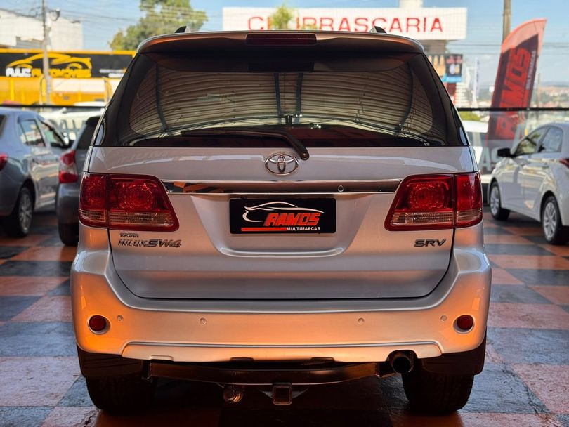 Toyota Hilux SW4 SRV D4-D 4x4 3.0 TDI Dies. Mec