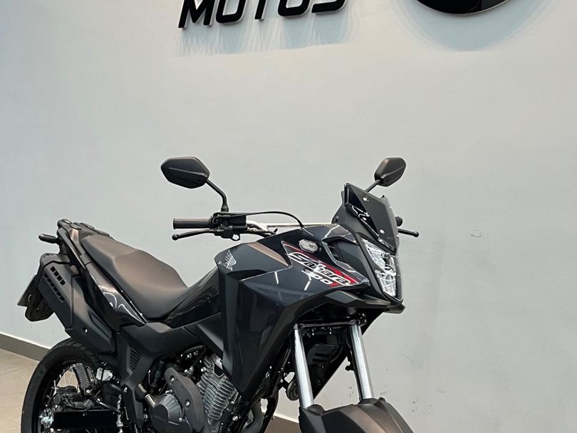 Honda XRE 300 SAHARA