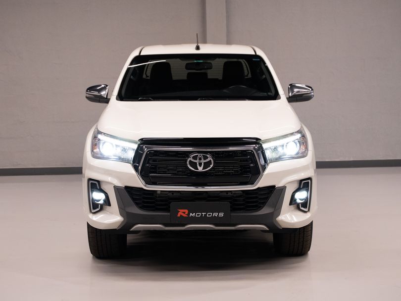 Toyota Hilux CD SRX 4x4 2.8 TDI 16V Diesel Aut.