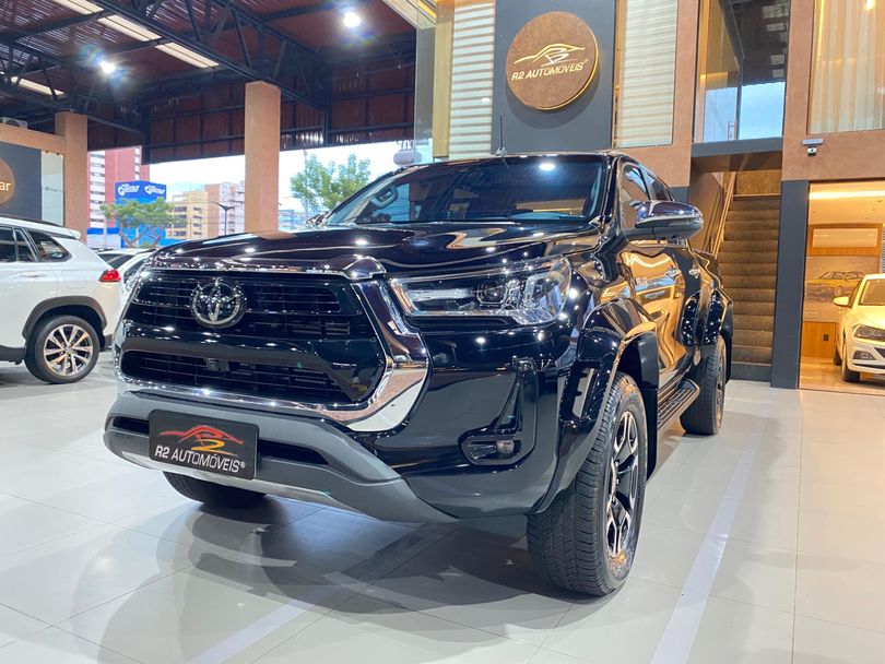 Toyota Hilux CD SRX Plus 4x4 2.8 TDI Die. Aut.