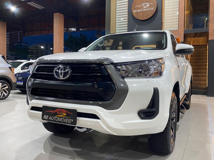 Toyota Hilux CD 4x4 2.8 Diesel Mec.