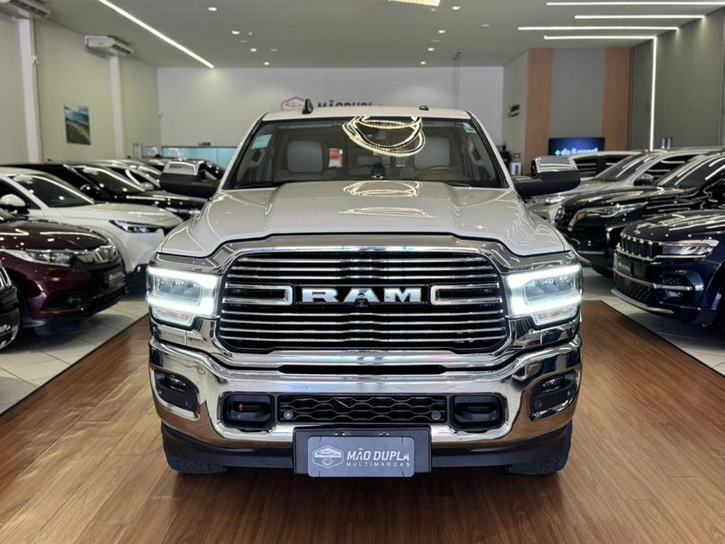 RAM 3500 LARAMIE 6.7 TB CD 4x4 Diesel