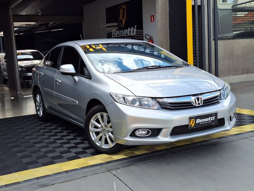 Honda Civic Sedan LXR 2.0 Flexone 16V Aut. 4p