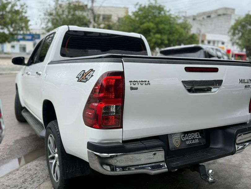 Toyota Hilux CD SRV 4x4 2.8 TDI Diesel Aut.