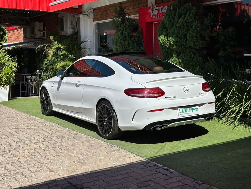 Mercedes C-43 AMG 3.0 V6 Bi-Turbo 367cv Aut
