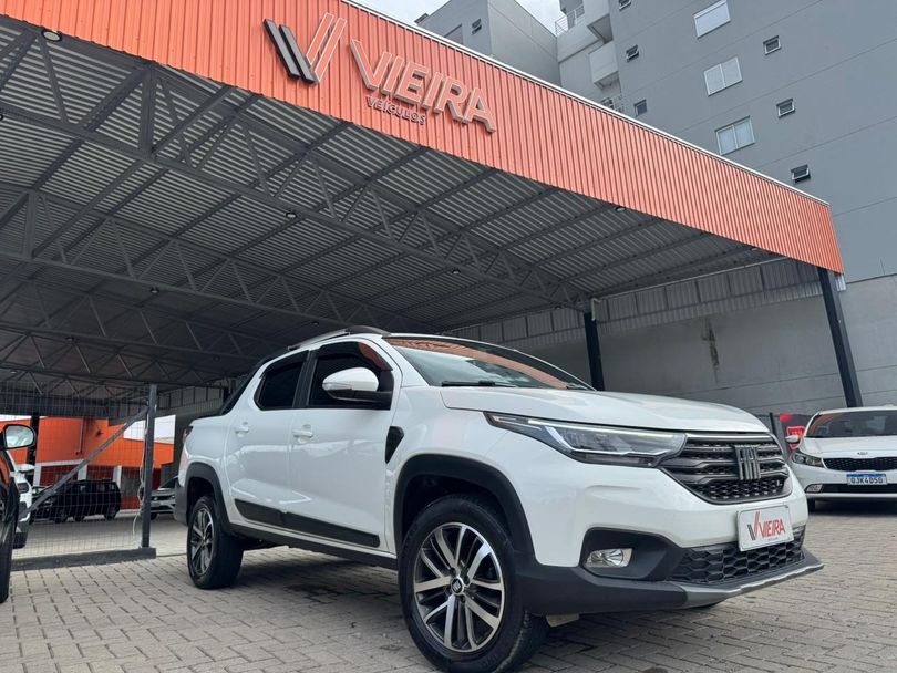 Fiat Strada Volcano 1.3 Flex 8V CD