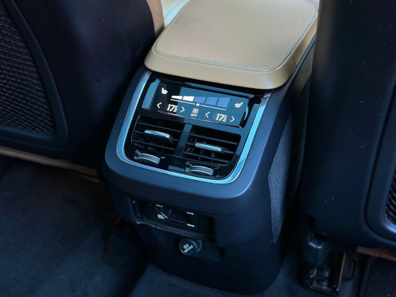 Volvo XC 90 T-6 INSCRIPTION 2.0 320CV 5p