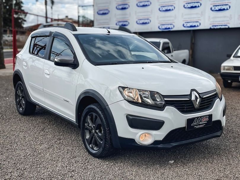 Renault SANDERO STEP. R. CURL Hi-Power 1.6 8V 5p