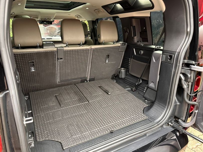 Land Rover Defender 110 2.0 Turbo SE Si4 Aut.