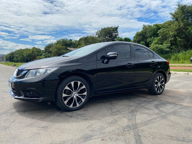 Honda Civic Sedan LXR 2.0 Flexone 16V Aut. 4p