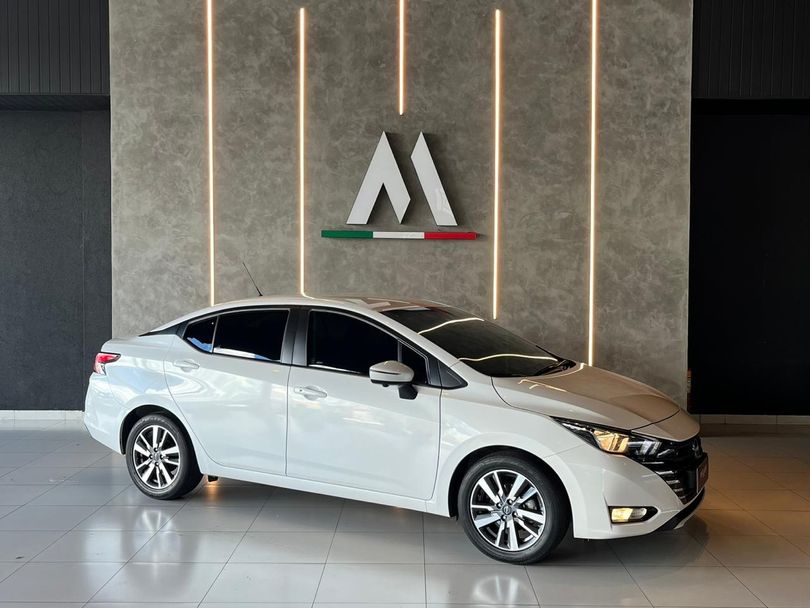 Nissan VERSA Advance 1.6 16V Flex Aut.