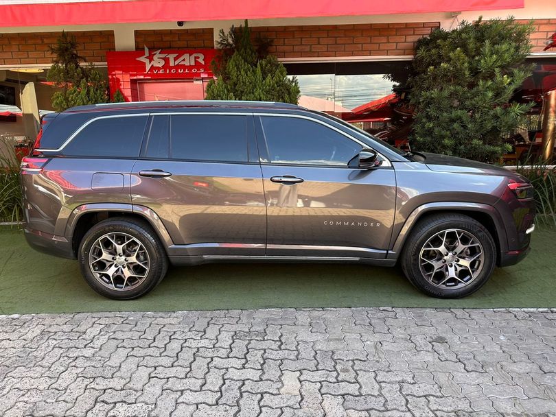 Jeep Commander Overland T270 1.3 TB Flex Aut.