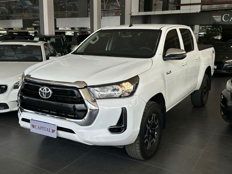 Toyota Hilux CD 4x4 2.8 Diesel Mec.