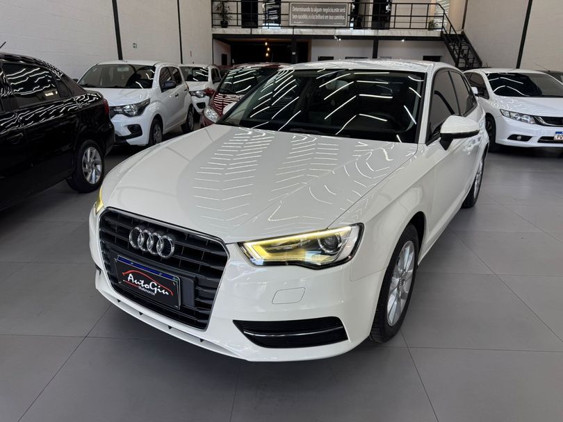 Audi A3 Sedan 1.4/ Attra. 16V TB FSI S-tronic