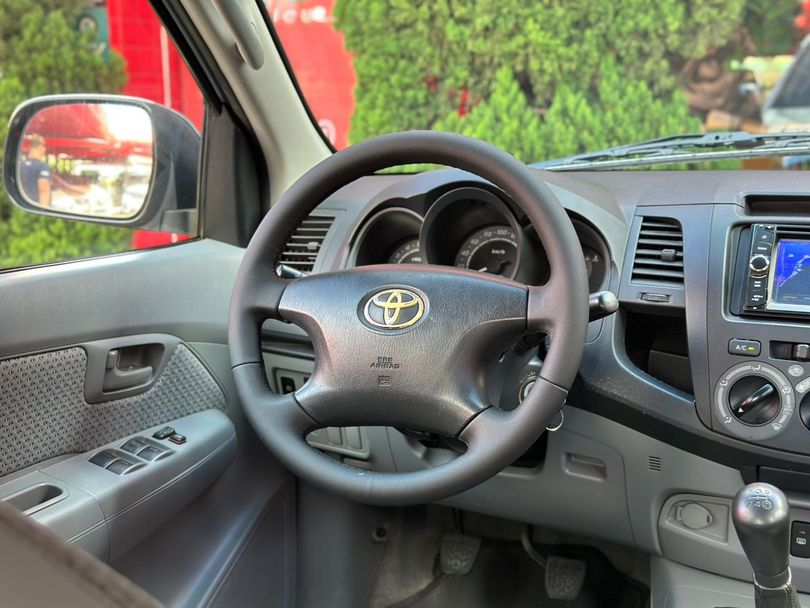 Toyota Hilux CD SR 4x2 2.7 16V/2.7 Flex Mec.