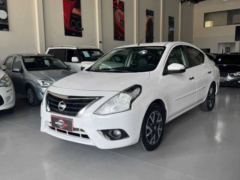 Nissan VERSA SL 1.6 16V FlexStart 4p Aut.