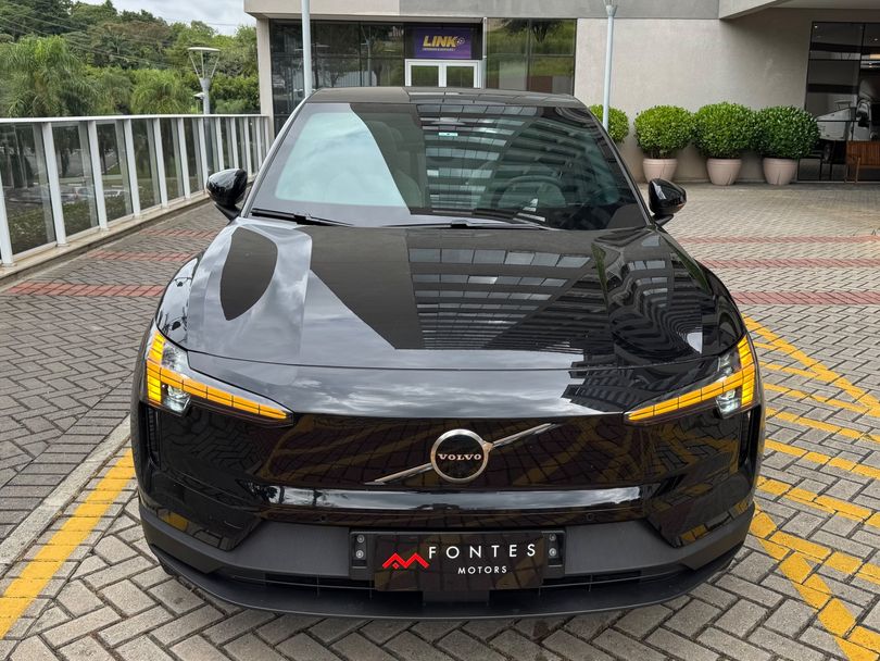 Volvo EX30 E60 Ultra (Elétrico)