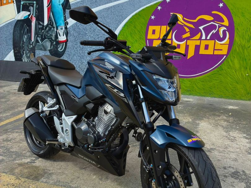 HONDA CB 300F Twister Flex