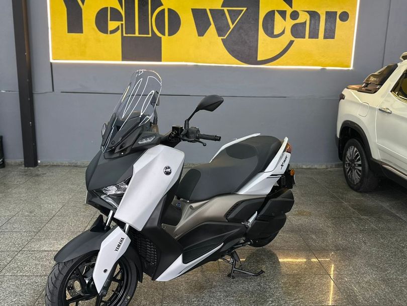 YAMAHA XMAX 250 CONNECTED 