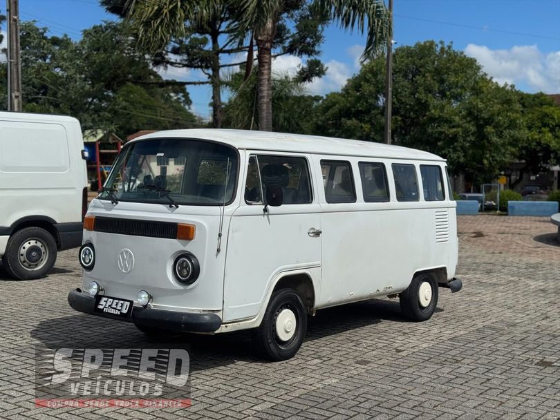 VolksWagen Kombi Standard/ Luxo/ Série Prata