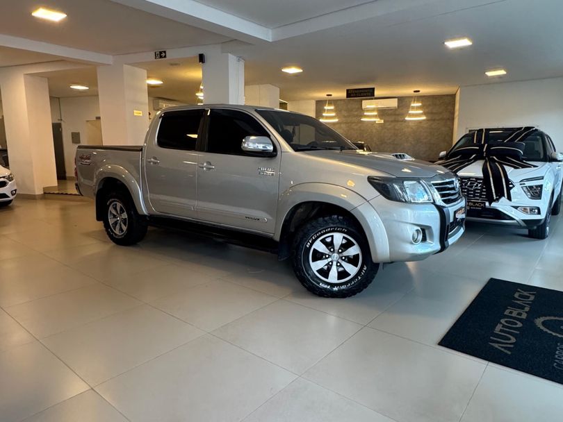 Toyota Hilux CD SRV D4-D 4x4 3.0 TDI Diesel Aut