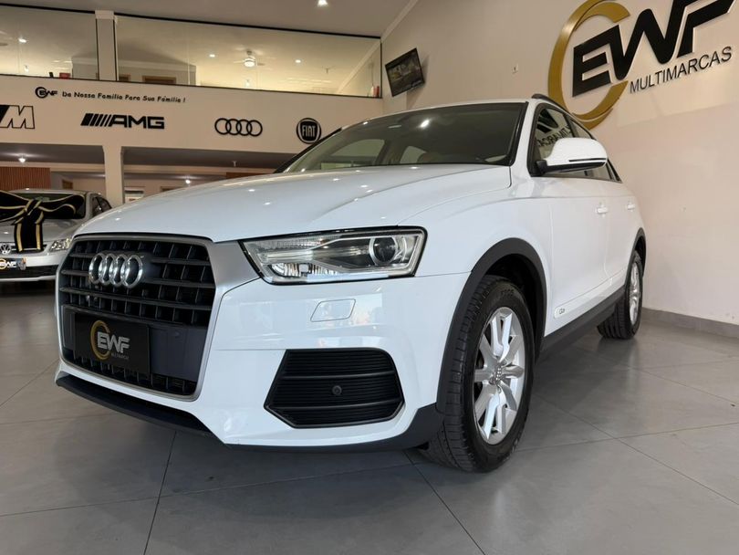 Audi Q3 Black Ed. 1.4 TFSI Flex/Black S-tron.