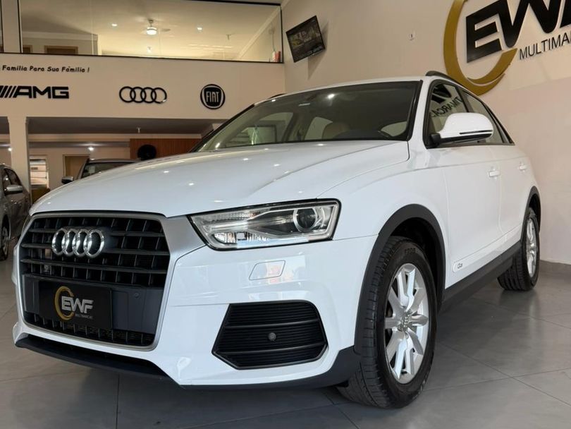 Audi Q3 Black Ed. 1.4 TFSI Flex/Black S-tron.