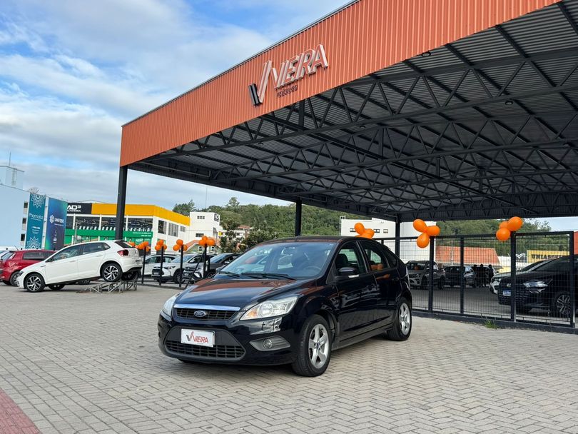 Ford Focus 1.6 S/SE/SE Plus Flex 8V/16V  5p